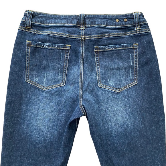 Cabi 3561 High Rise Straight Leg
Distressed Blue Jeans Size 10 - Picture 11 of 16